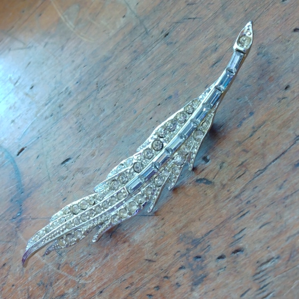 Vintage rhinestone leaf pin